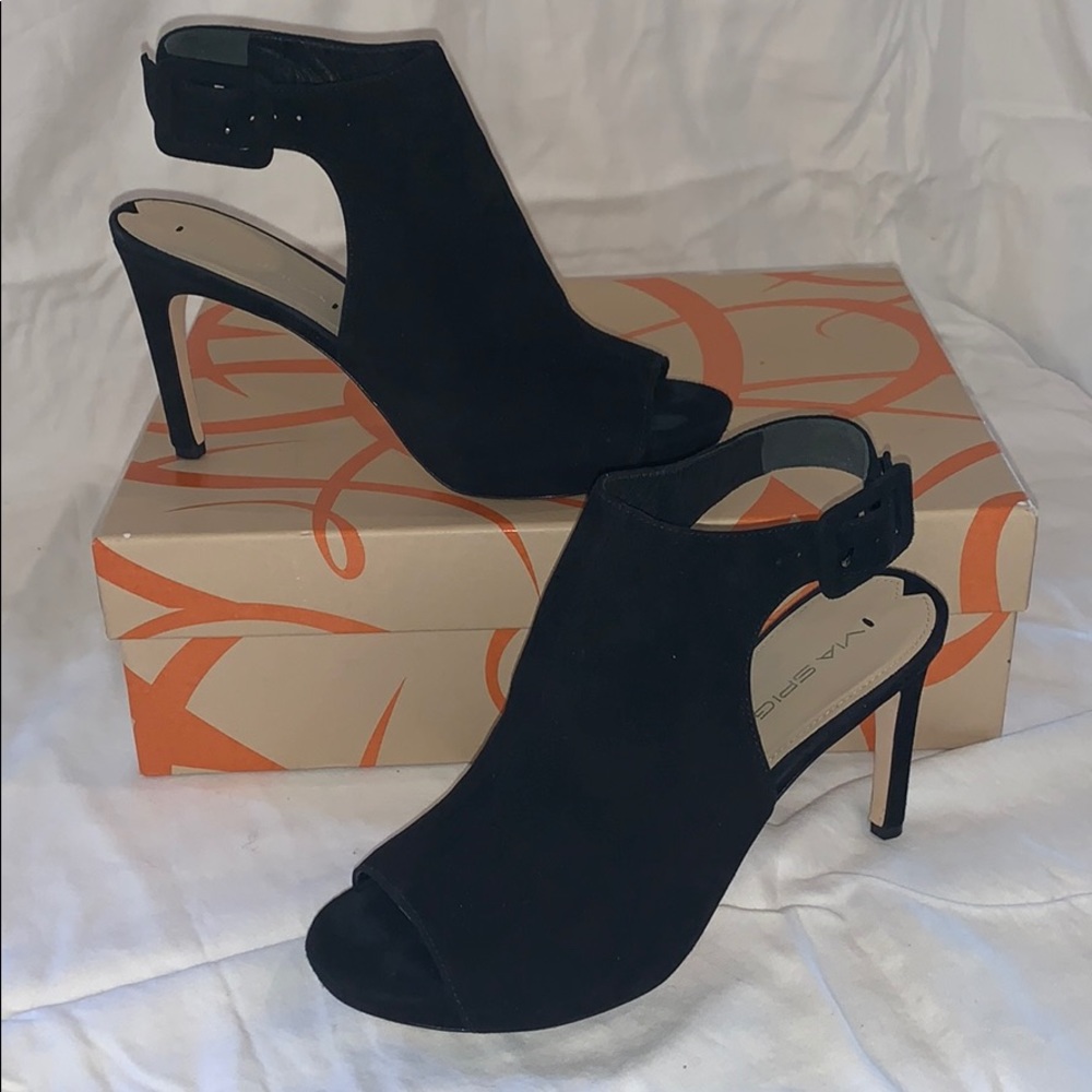 Via Spiga women’s black suede heels